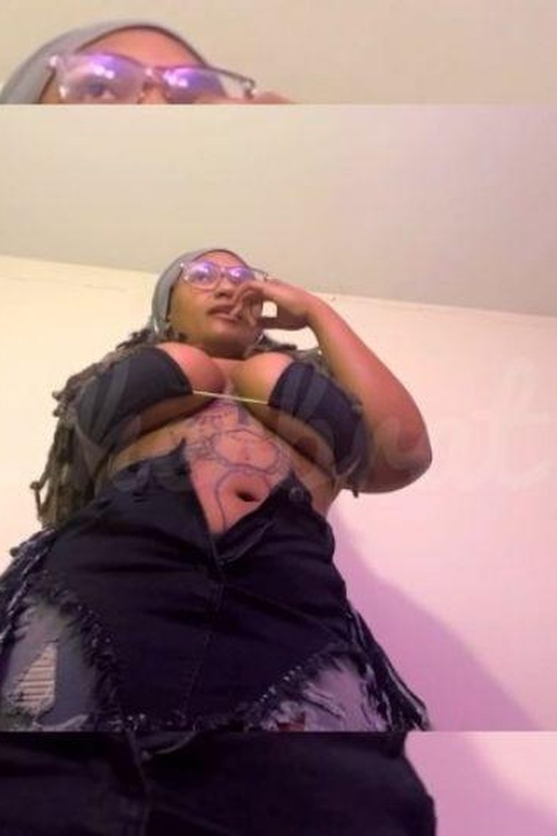 Ebony Goddess ************ - Screenshot 1 of 4 - Big Tits