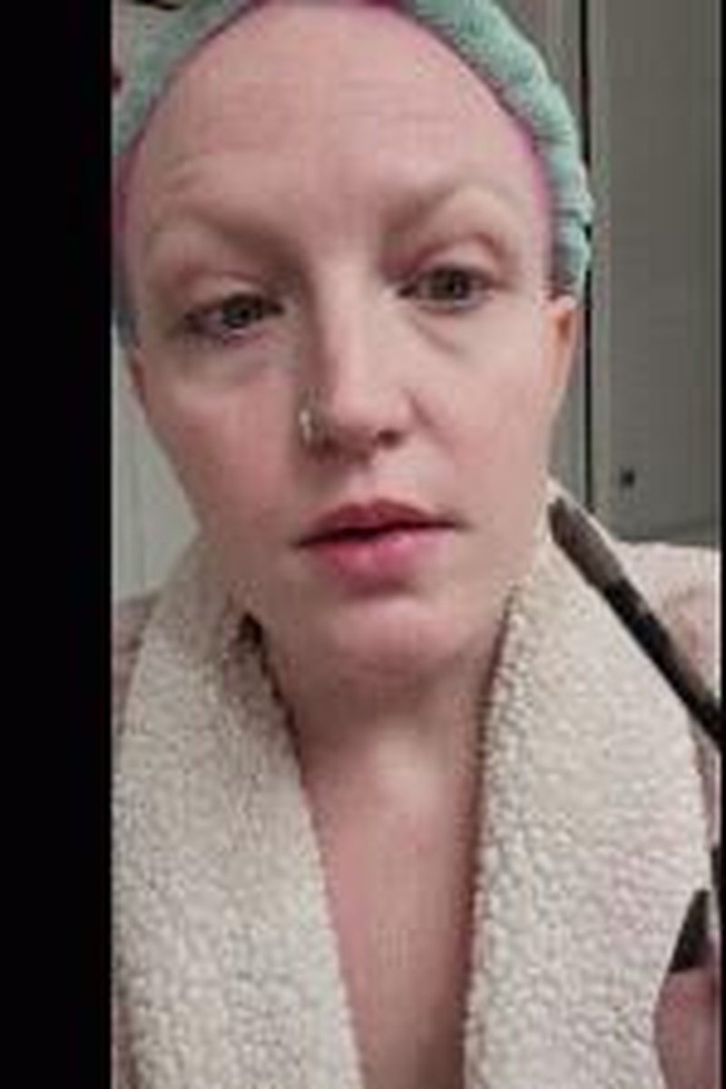 Sissy Makeup Tutorial - Screenshot 1 of 4 - Fantasy