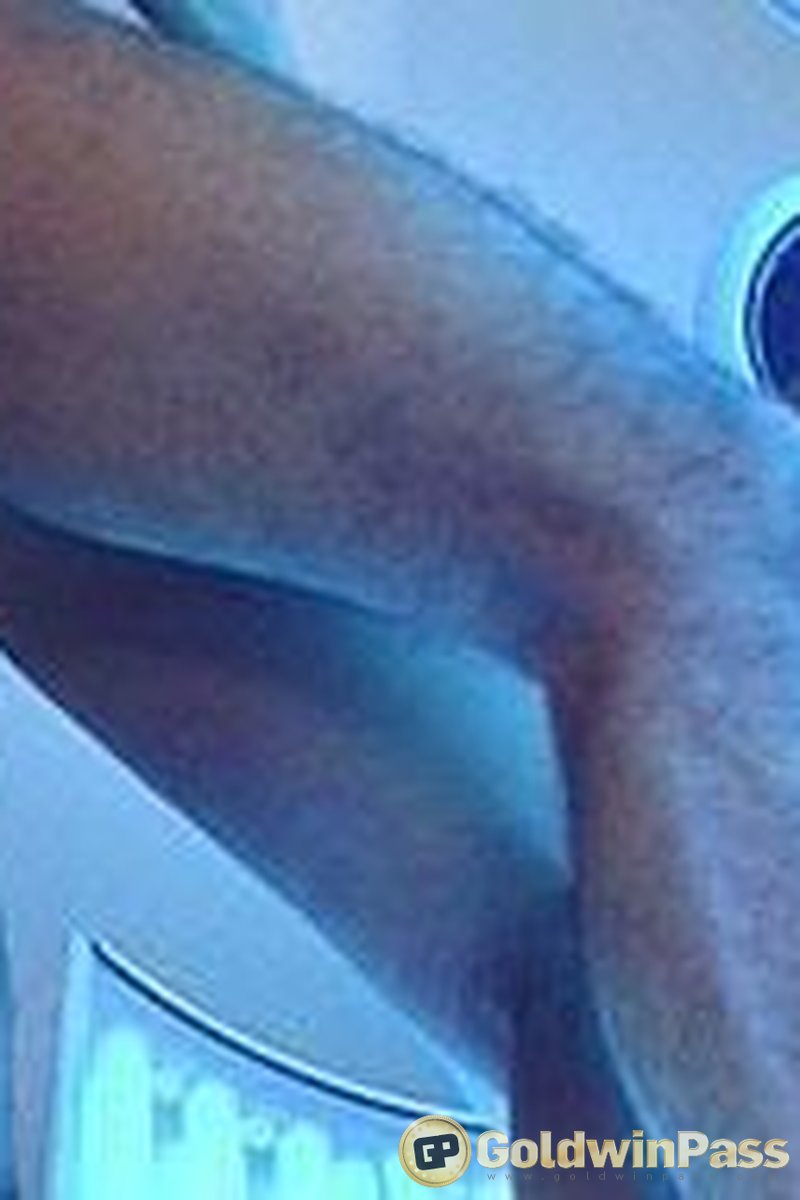 Funny Sex in Solarium - Screenshot 1 of 4