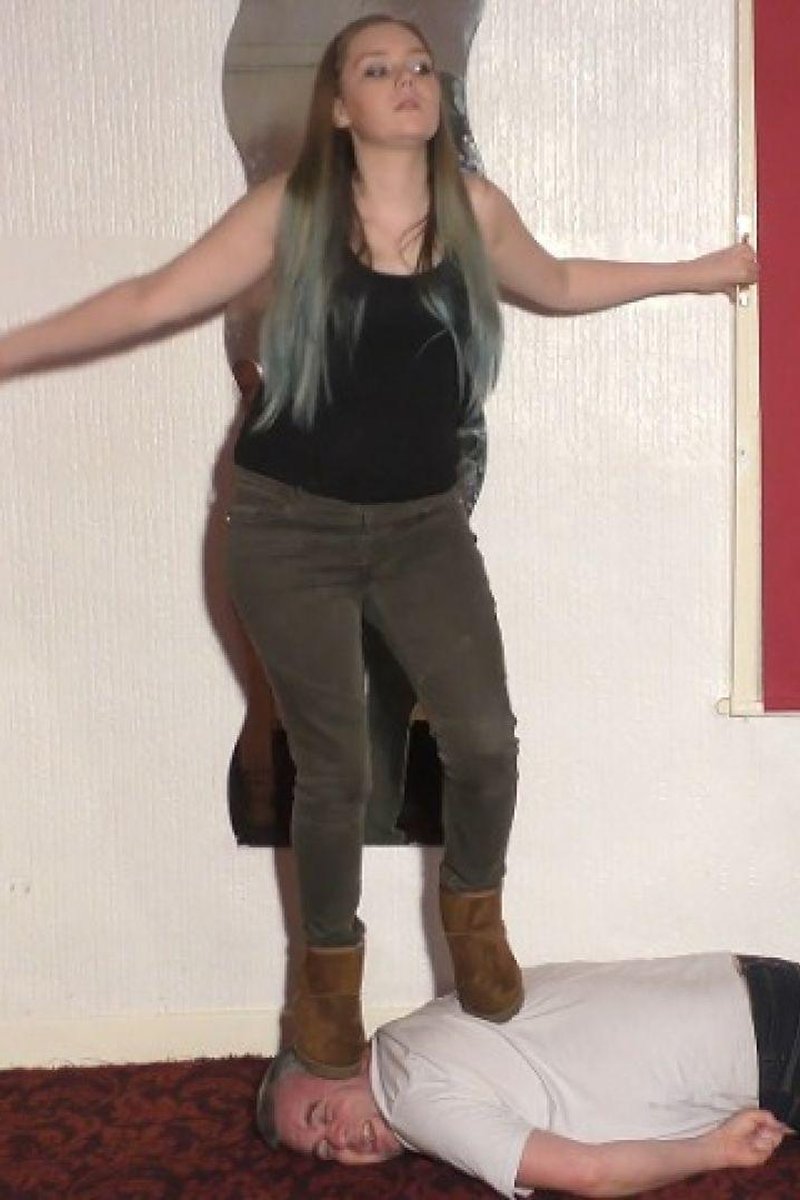Dancing Trample In Ugg Boots - Screenshot 1 of 4 - Boots