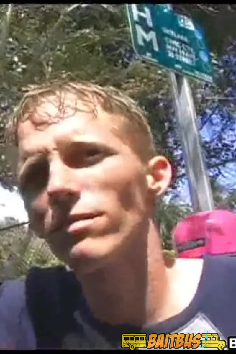 Alex - Screenshot 1 of 4 - Anal