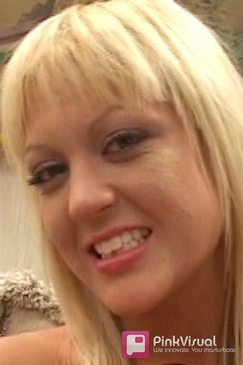 Lita Lynn Loves Getting Used - Screenshot 1 of 4 - Blond Hair