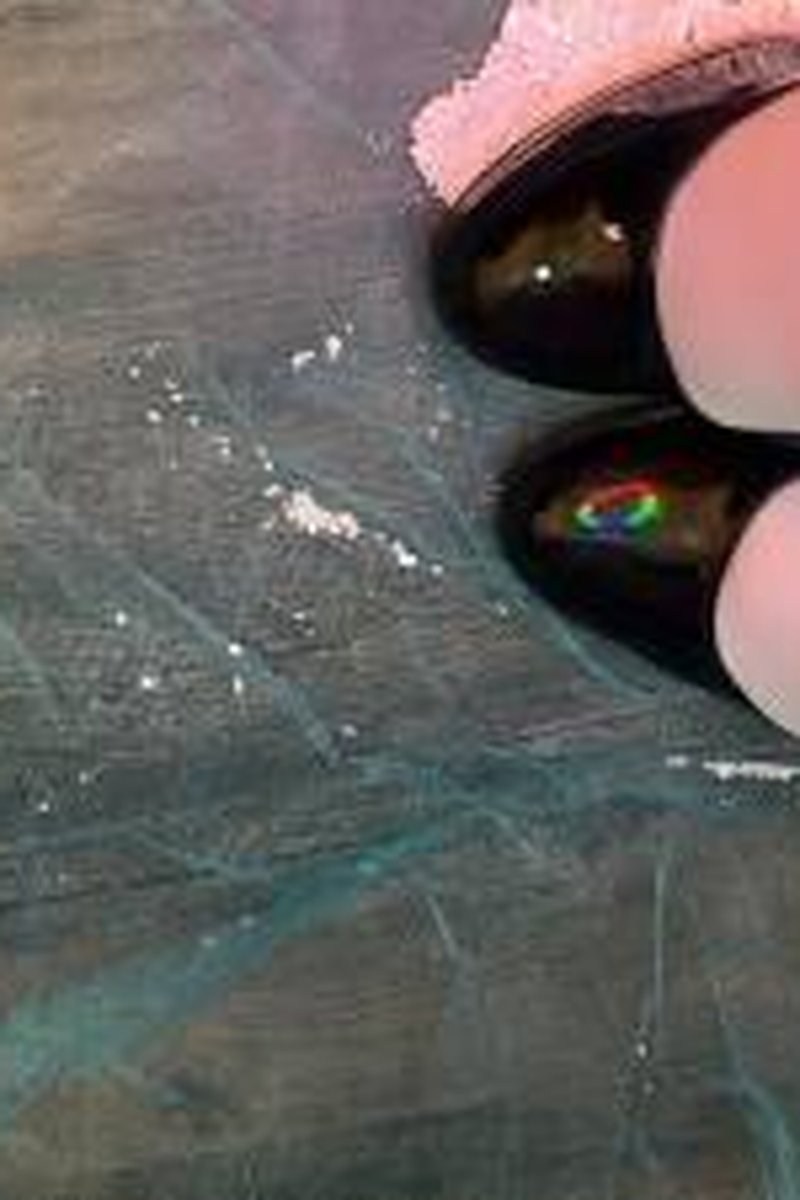 Heels On Eggshells - Screenshot 1 of 4 - Babes