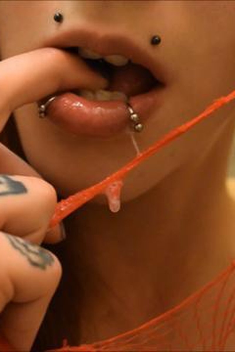 Nylon Drool - Screenshot 1 of 4 - Fetish