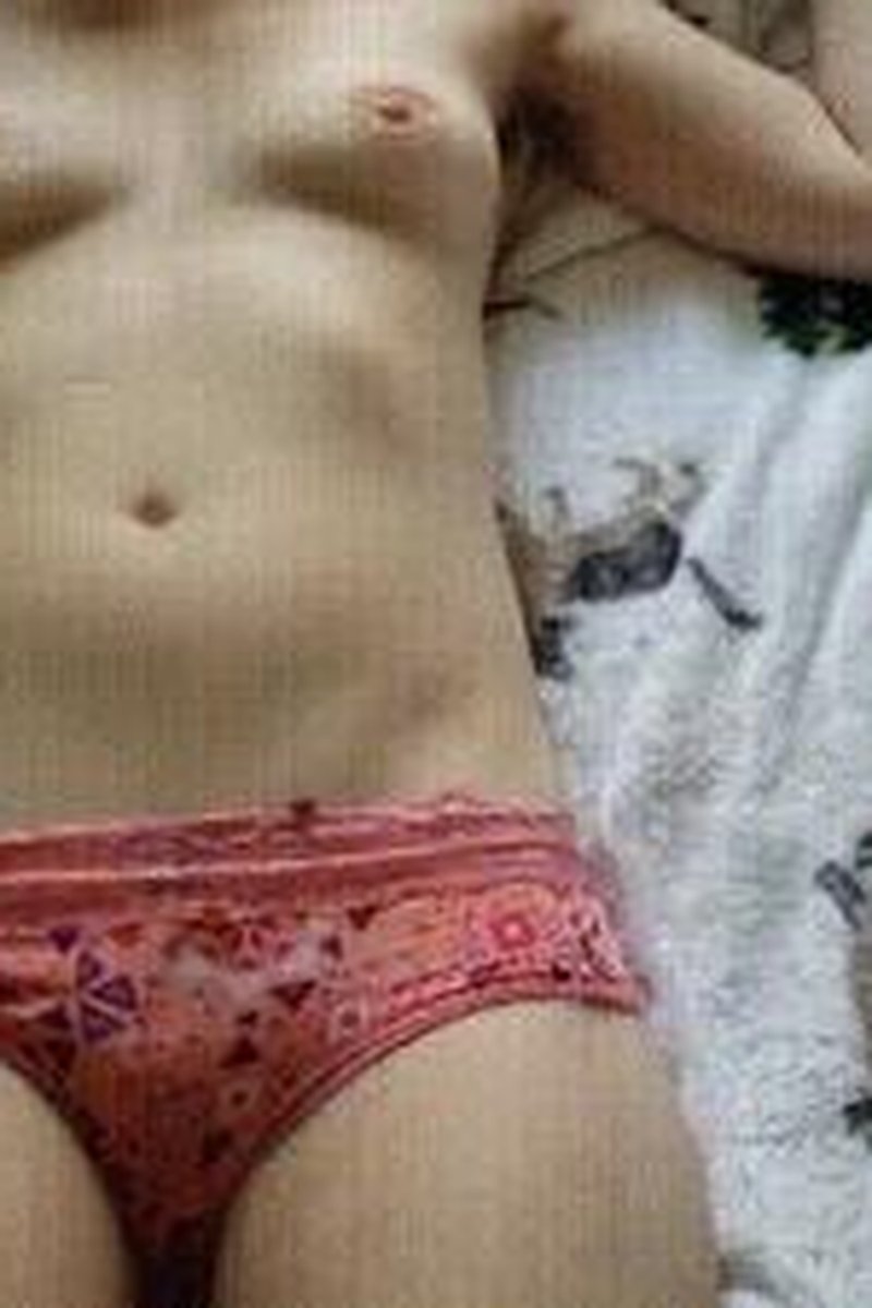 Vibrator Clit Overstimulation - Screenshot 1 of 4 - Amateur