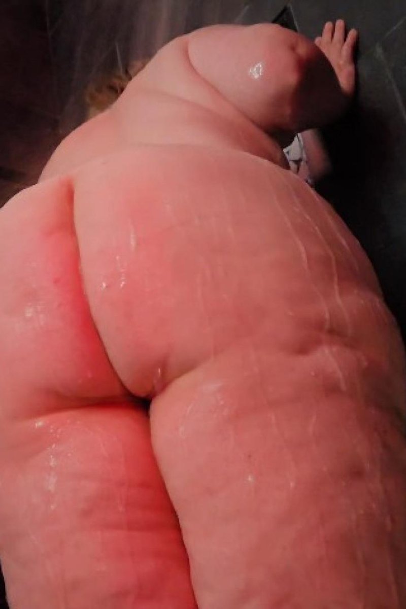 TP-manyvidswefuckinright-bbw-slut-showers-before-bbc-session-directors-cut