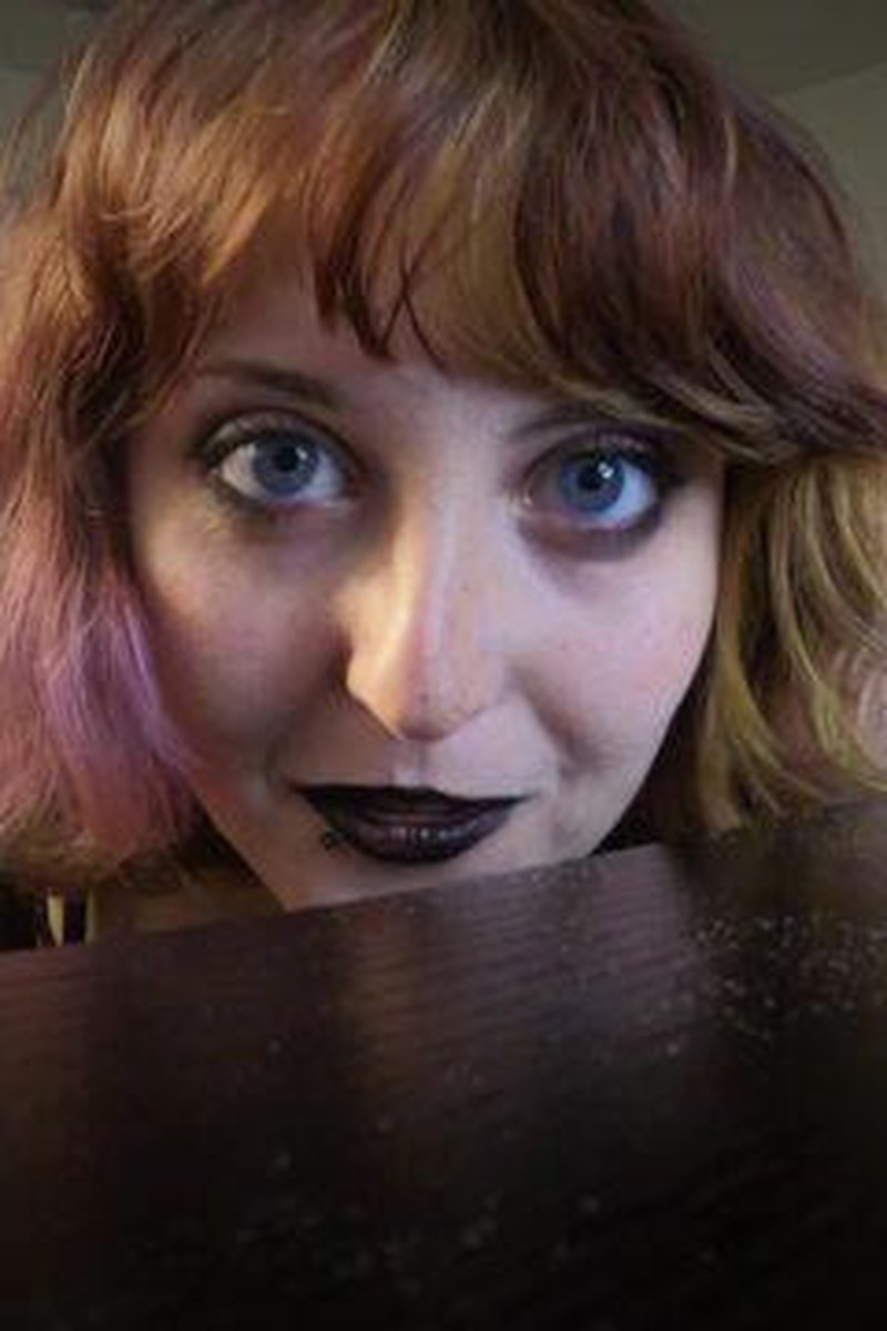 Trembling - Screenshot 1 of 4 - Asmr Licking