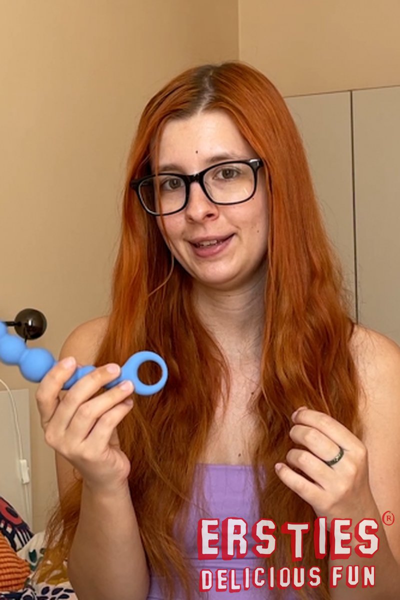 Interview with Evie D. - Screenshot 1 of 4 - Anal July