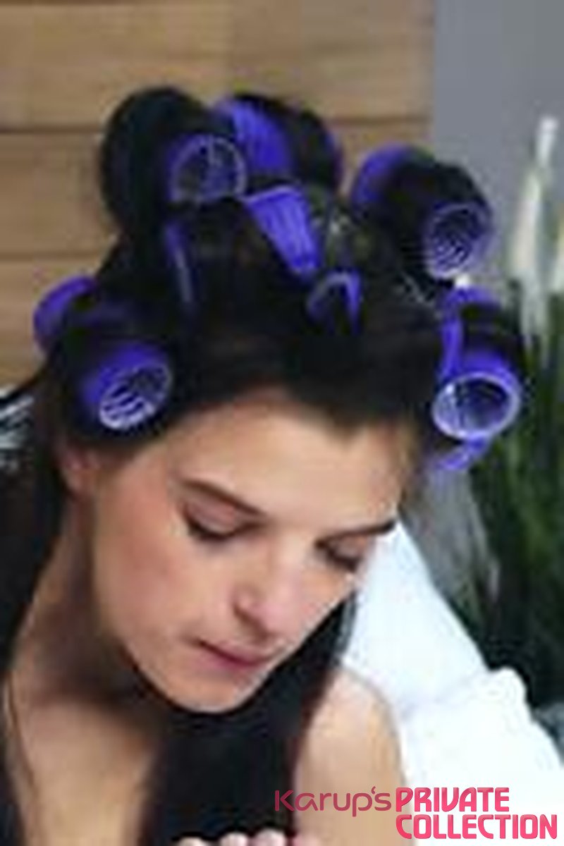 Roni Getting Ready - Screenshot 1 of 4 - Roni Day