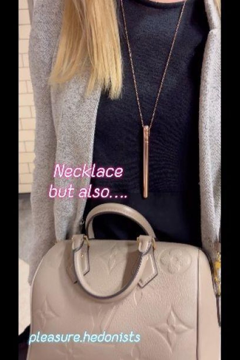 Necklace Vibrator - Screenshot 1 of 4 - Blowjob