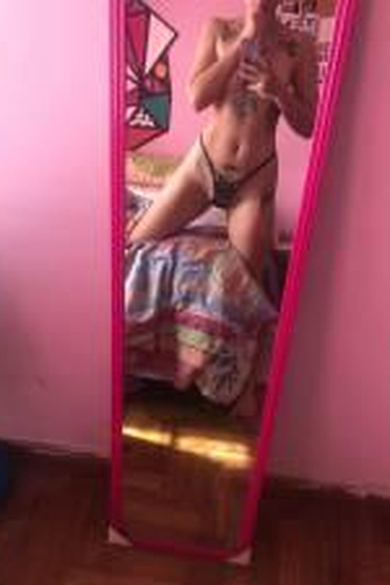 Natural Abs - Screenshot 1 of 4 - Abs Fetish