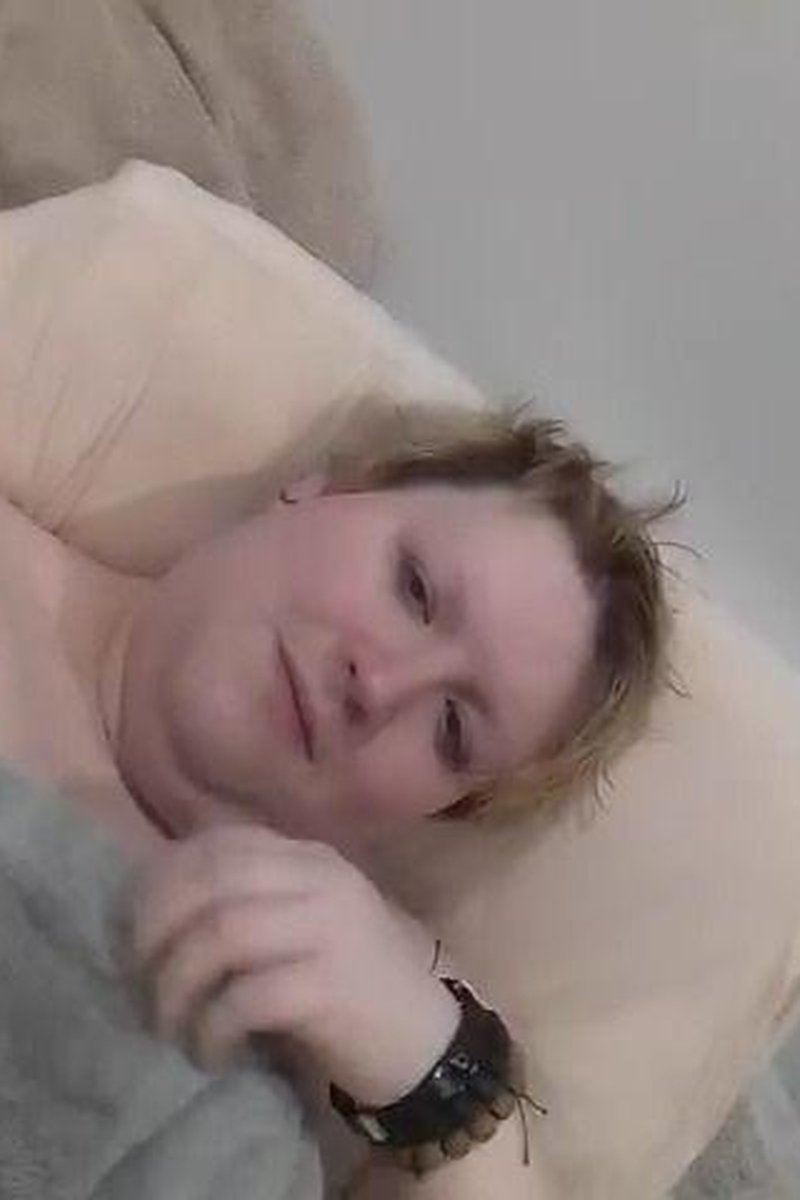 Jerking It In Bed - Screenshot 1 of 4 - Amateur