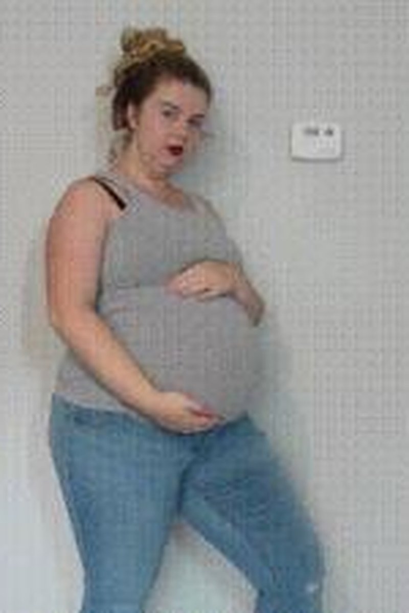 Maternity Clothes Modelling - Screenshot 1 of 4 - BBW