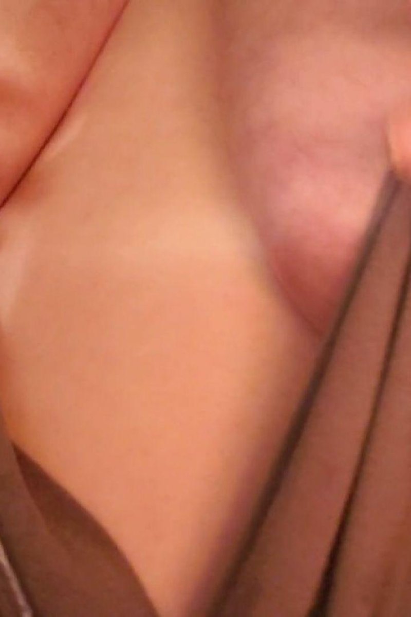 Titty Rub - Screenshot 1 of 4 - Big Tits