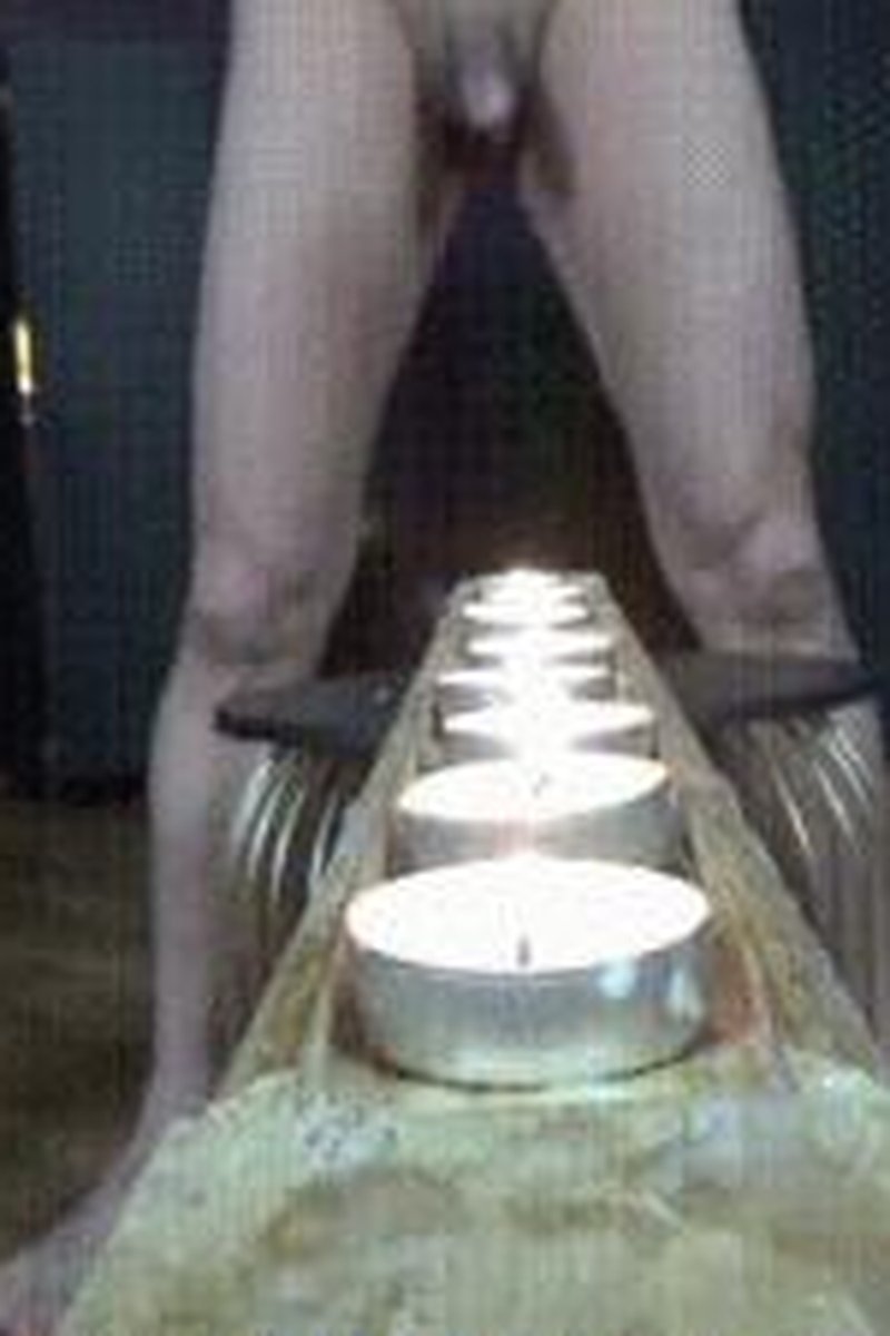 Lights Out - Screenshot 1 of 4 - BDSM
