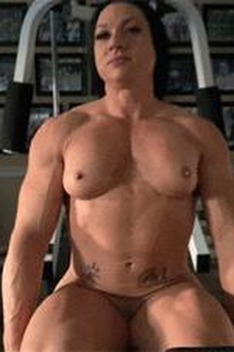 Squeeze Hard! - Screenshot 1 of 4 - Bodybuilder