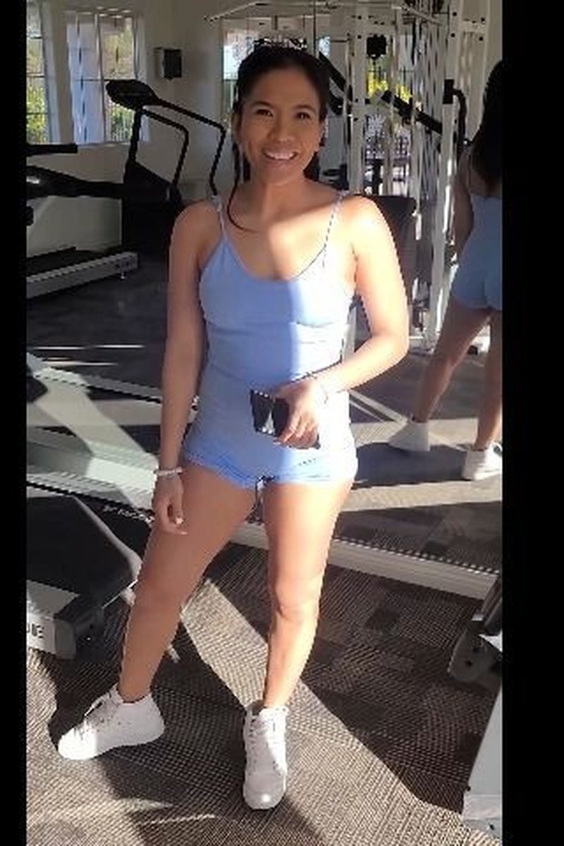 Cute Asian Babe Gets Picked Up at Gym - Screenshot 1 of 4 - Asian