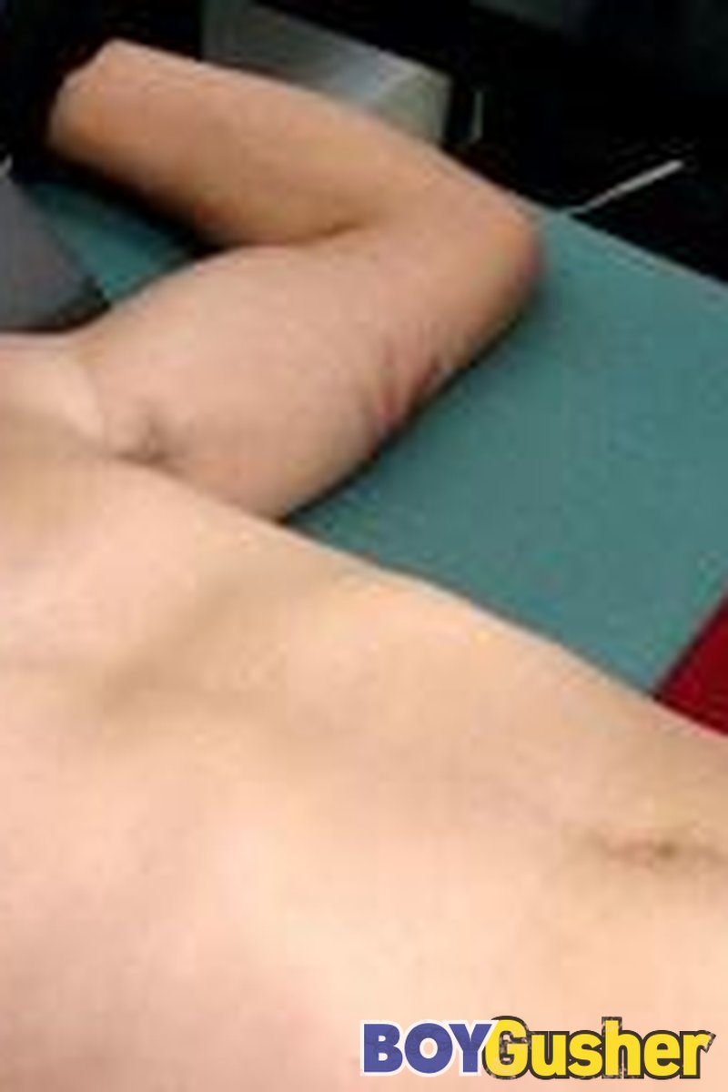 David - Screenshot 1 of 4 - Gay