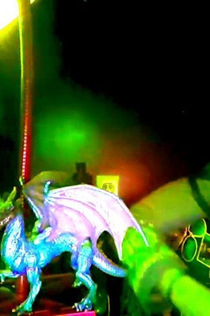 Puff, The Magic Dragon! Artfreak Antique - Screenshot 1 of 4 - Artfreak