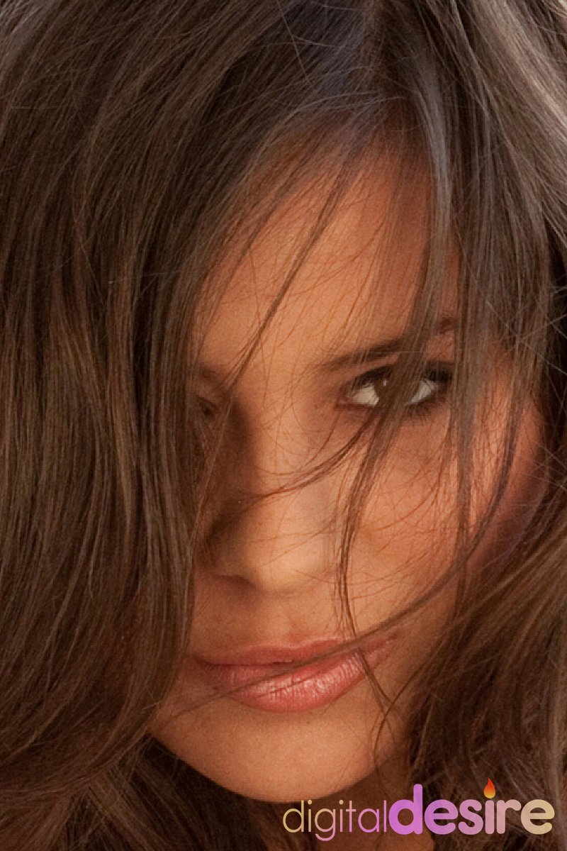 Nina James - Screenshot 1 of 4 - Brown Hair