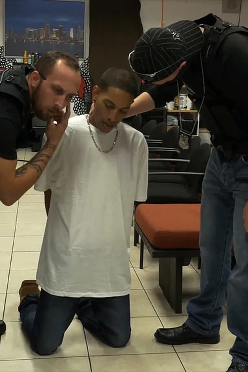 Robbery Suspect Apprehended - Screenshot 1 of 4 - Anal