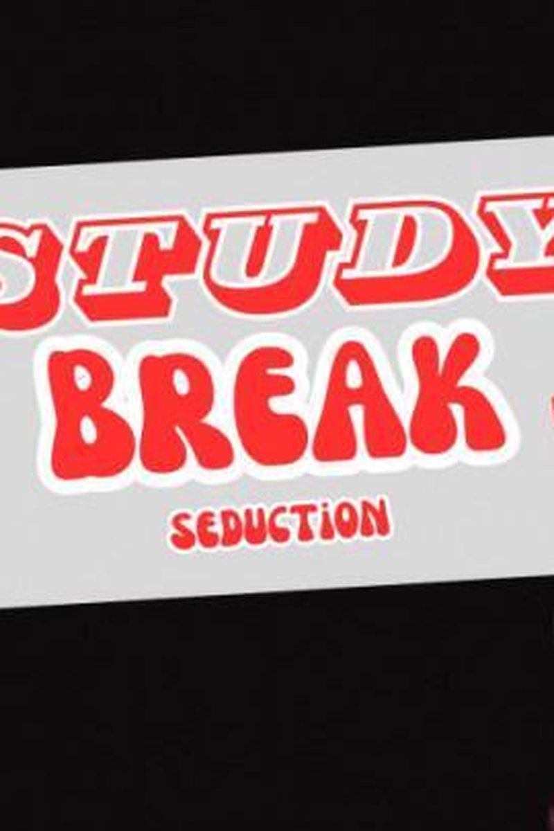 Study Break Seduction - Screenshot 1 of 4 - Alexa Creed