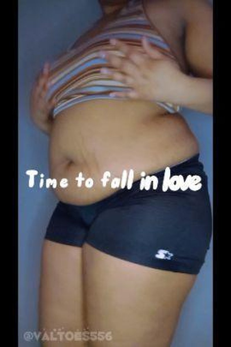 Belly Love - Screenshot 1 of 4 - BBW
