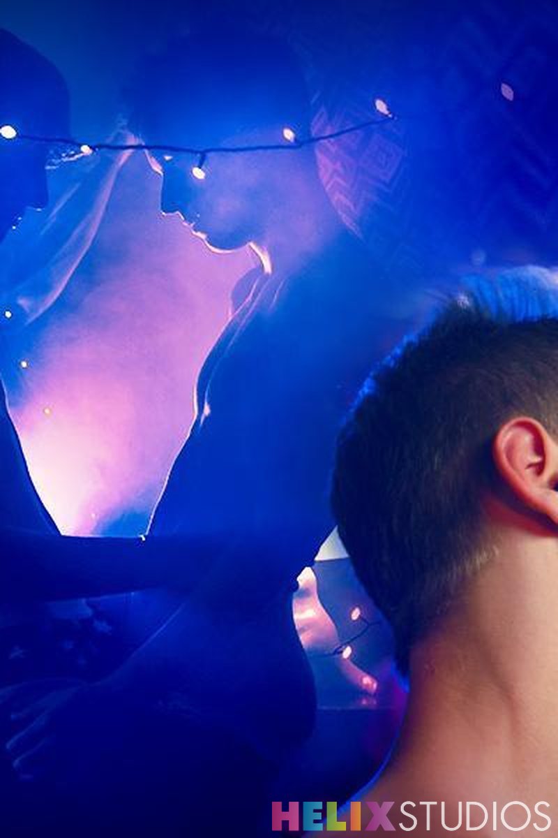 Touch - Screenshot 1 of 4 - American