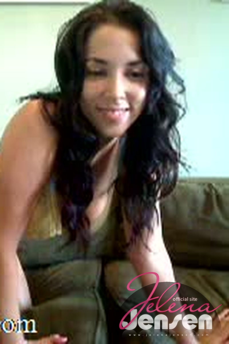 Live Show 12/03/08 - Screenshot 1 of 4 - Jelena Jensen