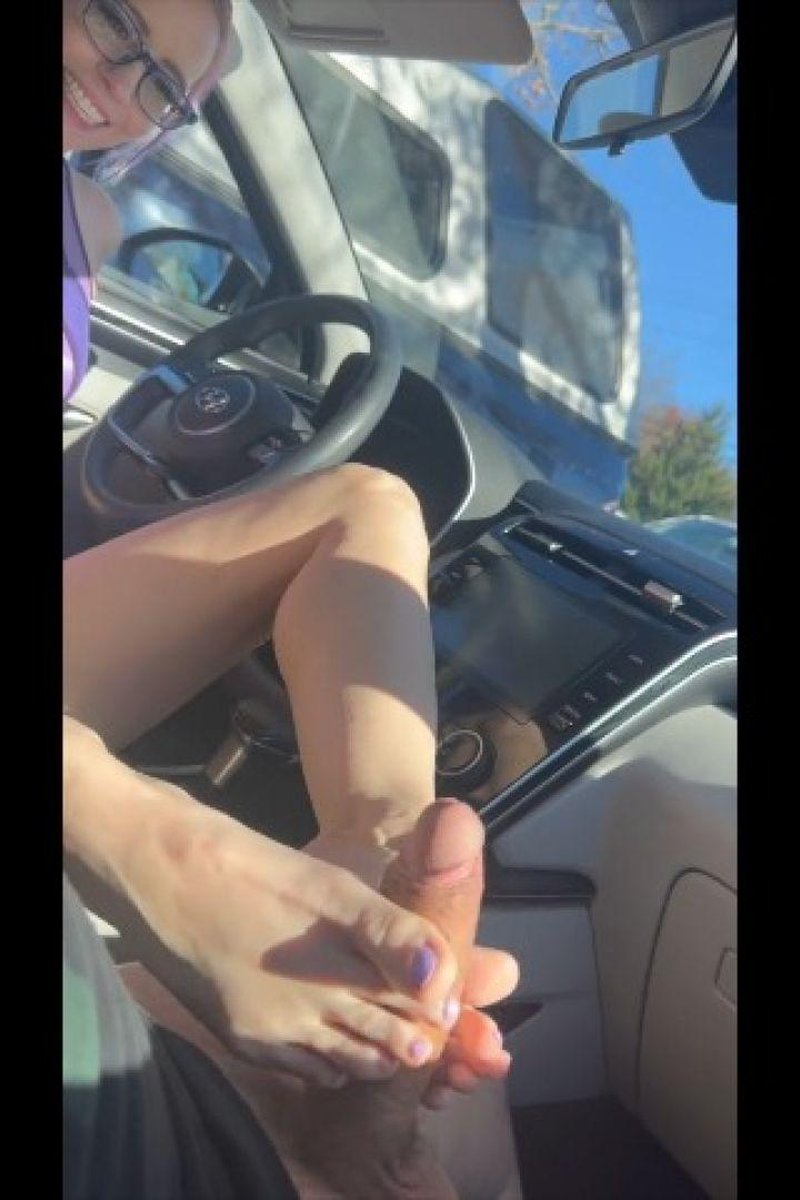 Norah Nova Parking Lot Footjob - Screenshot 1 of 4 - Car