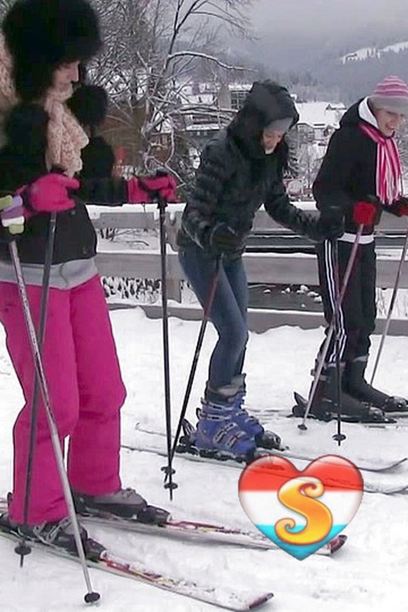Betty, Emylia, Lily, and Are on a Lesbian Ski Vacation That's Full of Sex - Screenshot 1 of 4 - Brown Hair