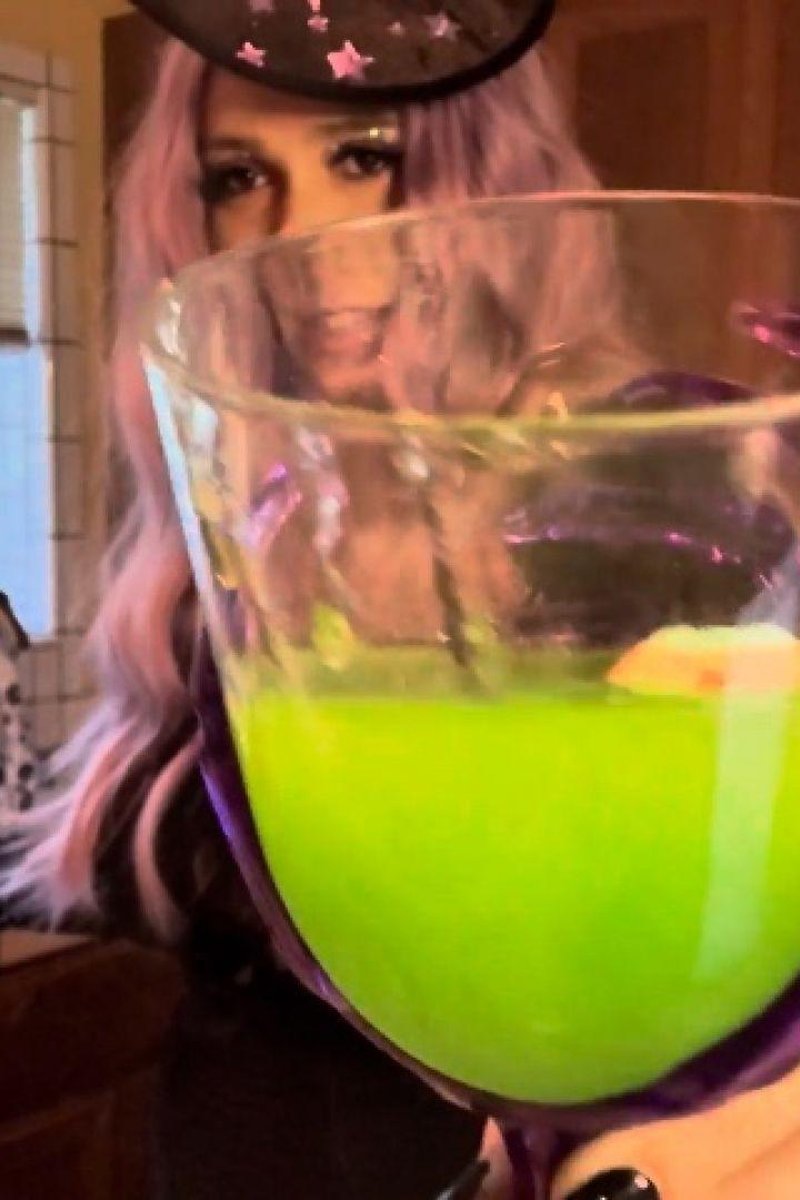 Weight Loss Potion Gone Wrong - Screenshot 1 of 4 - Bellyinflation