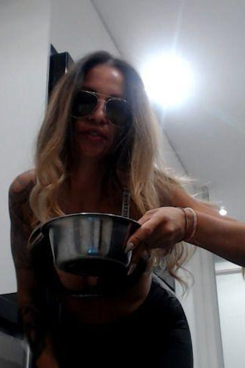 TP-manyvidsspanishfindomsonia-pet-play-spanish-audio