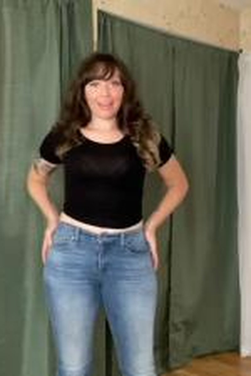 Caught Ya Pervin' - Screenshot 1 of 4 - Big Ass