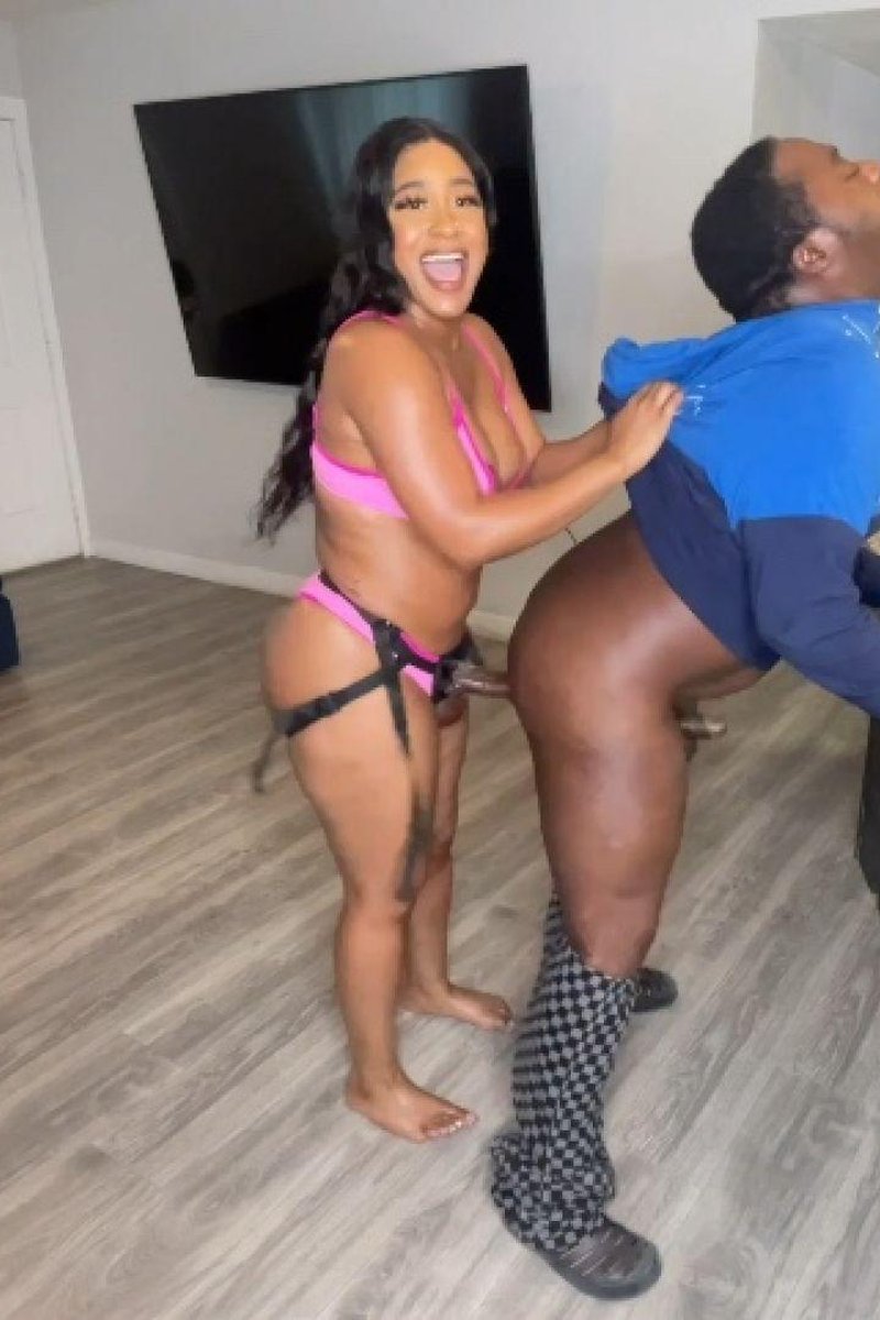 Banged Bro - Screenshot 1 of 4 - Black