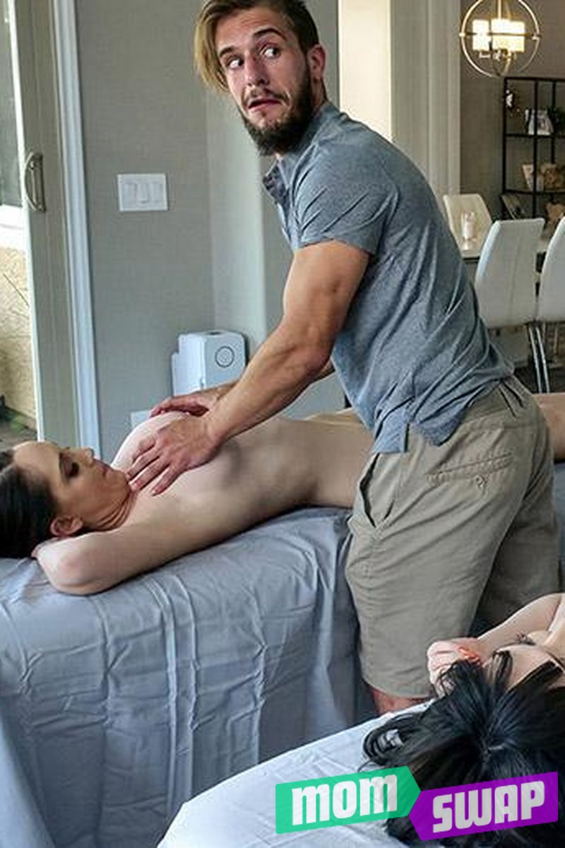 A Much-Needed Massage - Screenshot 1 of 4 - 69