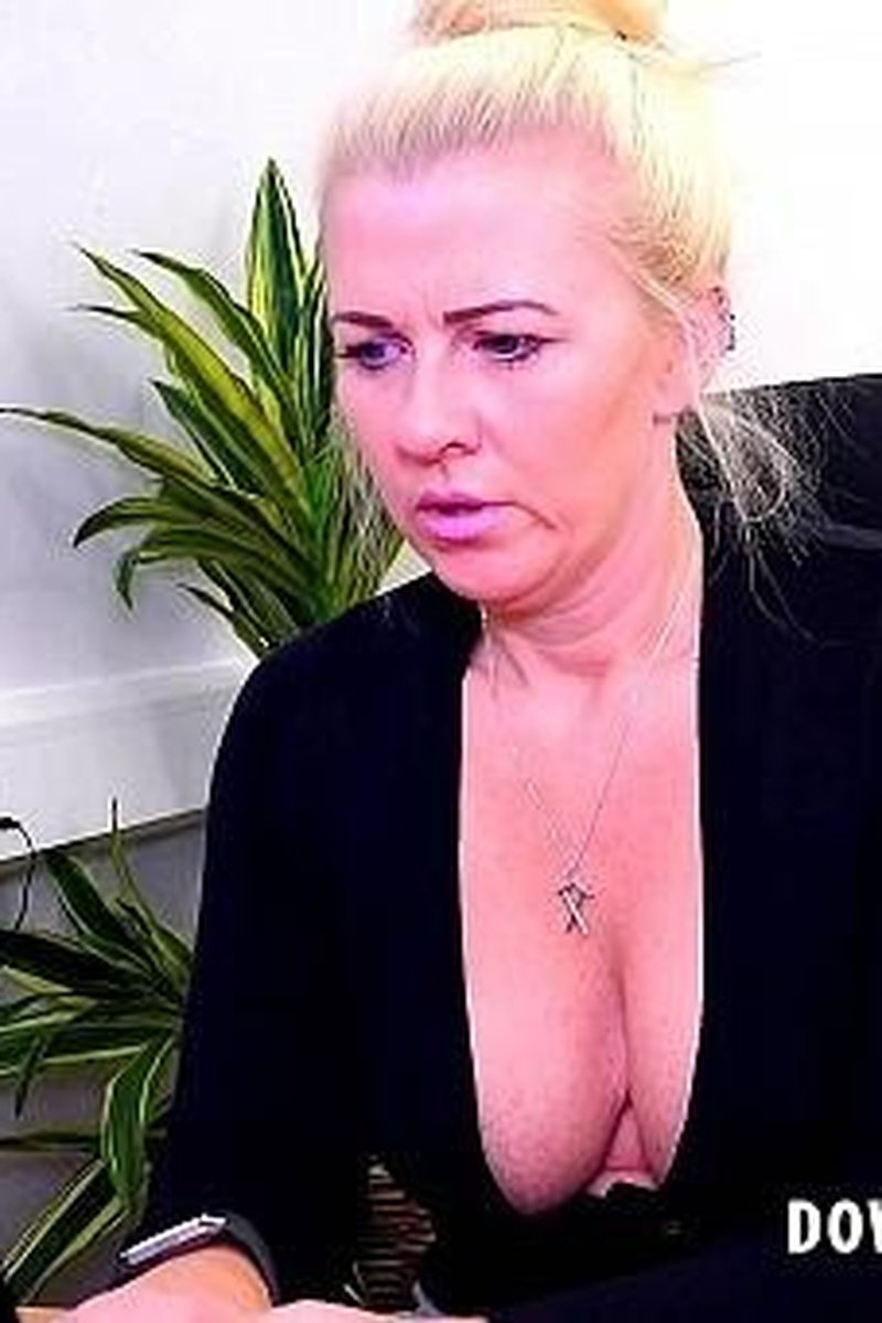 Nikki Lee - Screenshot 1 of 4 - Downblouse