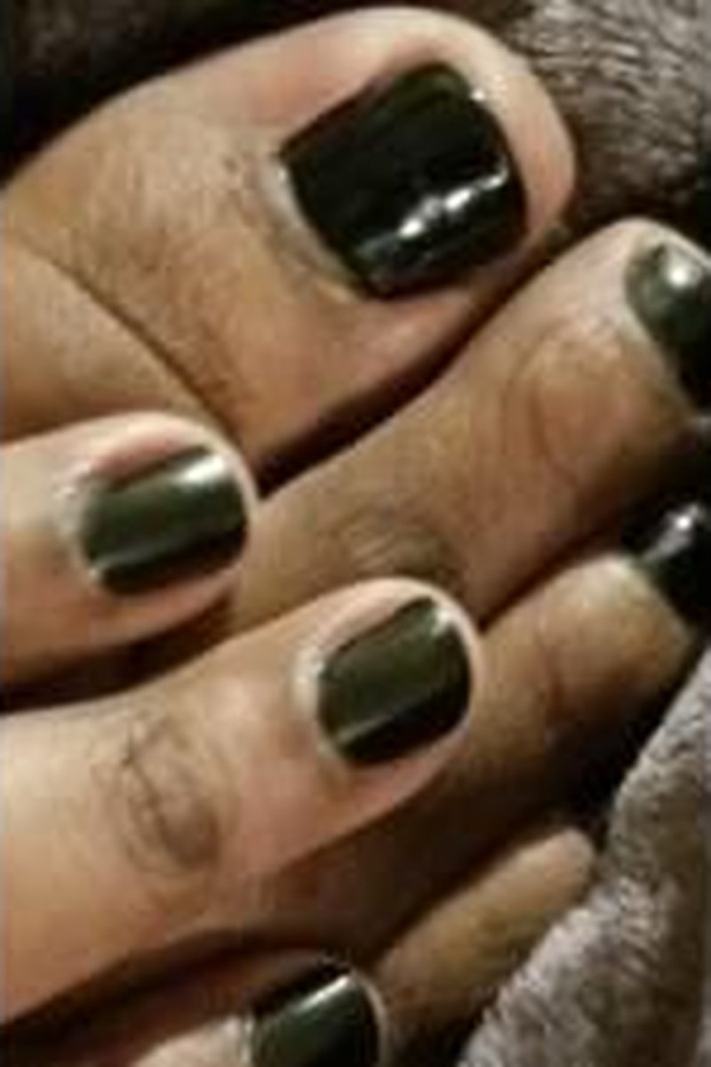 Black Toes - Screenshot 1 of 4 - BBW