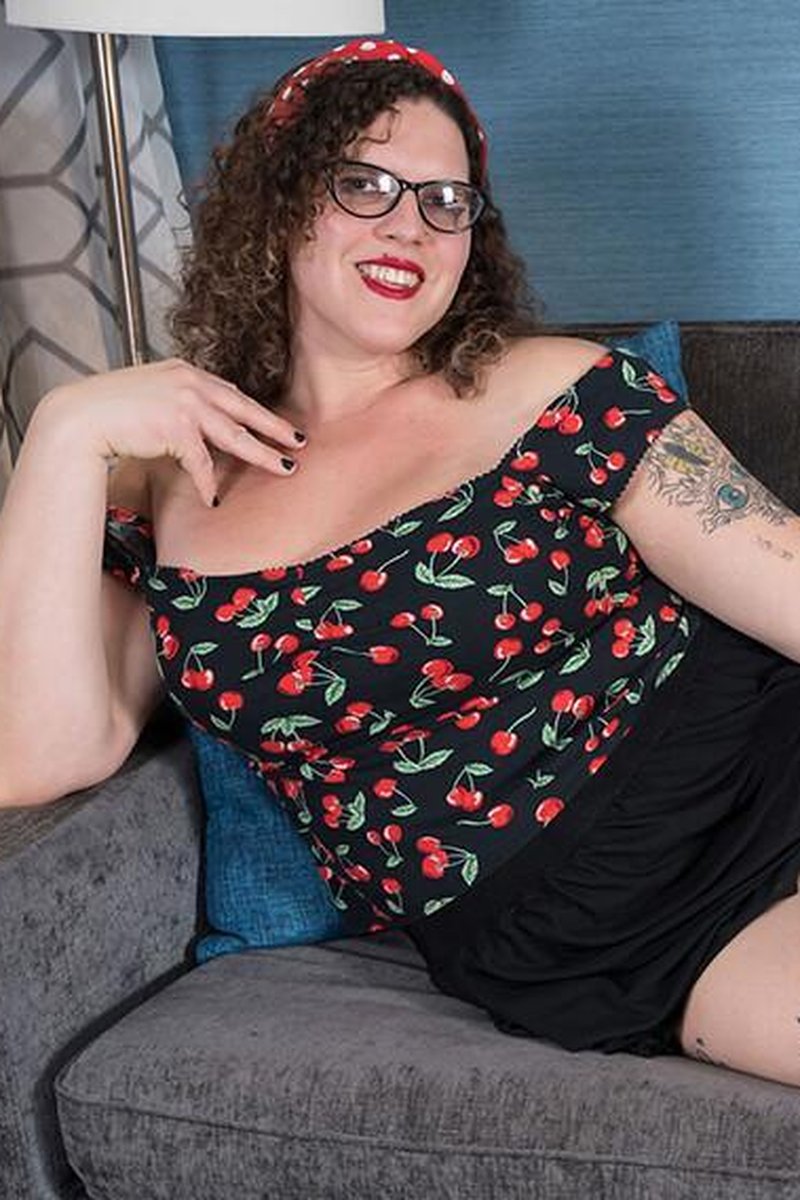 A Badass Tgirl! - Screenshot 1 of 4 - BBW