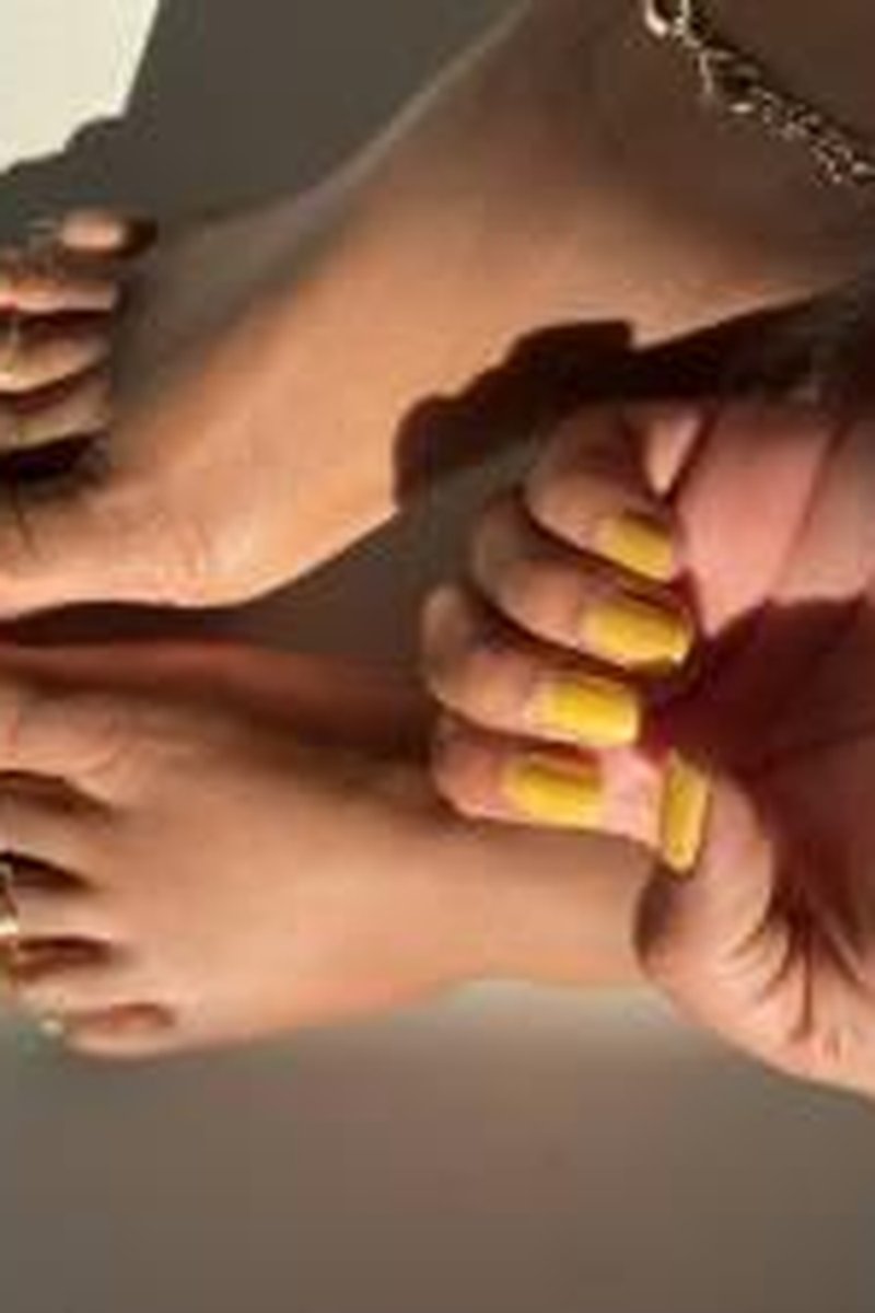 Socks - Screenshot 1 of 4 - Foot Fetish