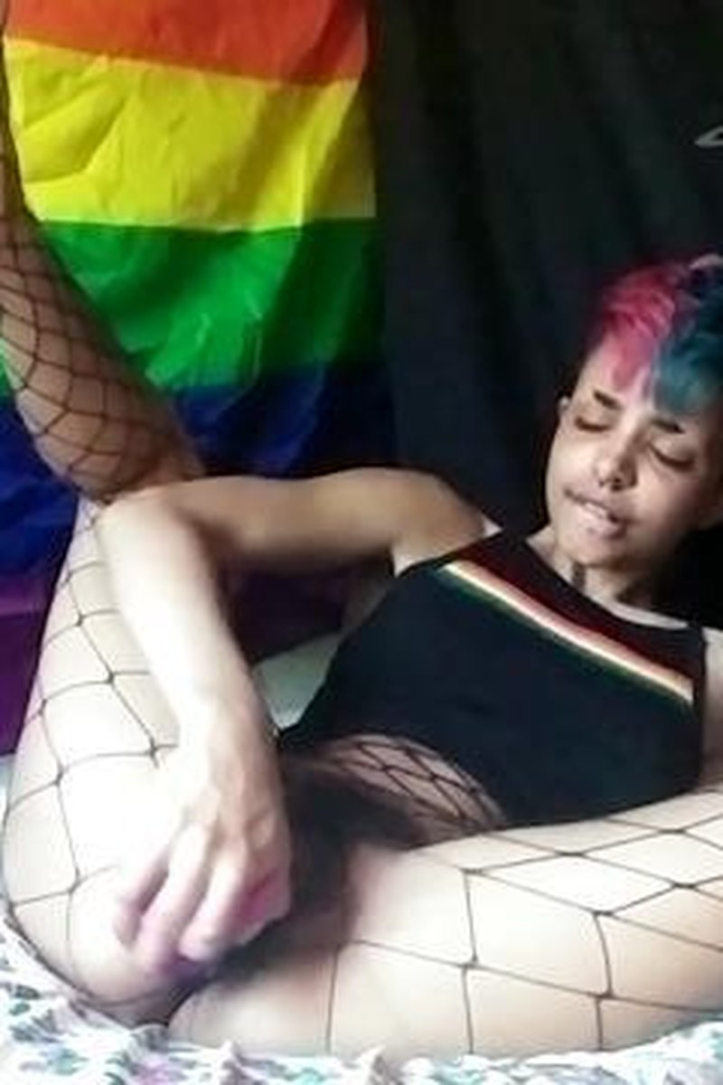 Pride - Screenshot 1 of 4 - Creamy Dildo