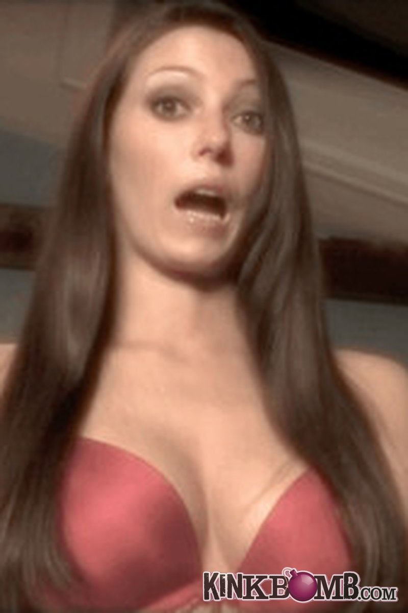 Bratty Bunny: Mesmerize - Screenshot 1 of 4 - Femdom