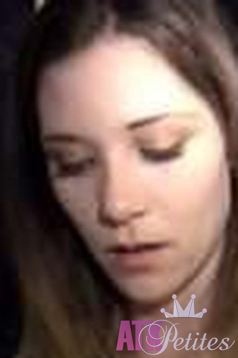 Candie - Interview - Screenshot 1 of 4 - Candie Can013