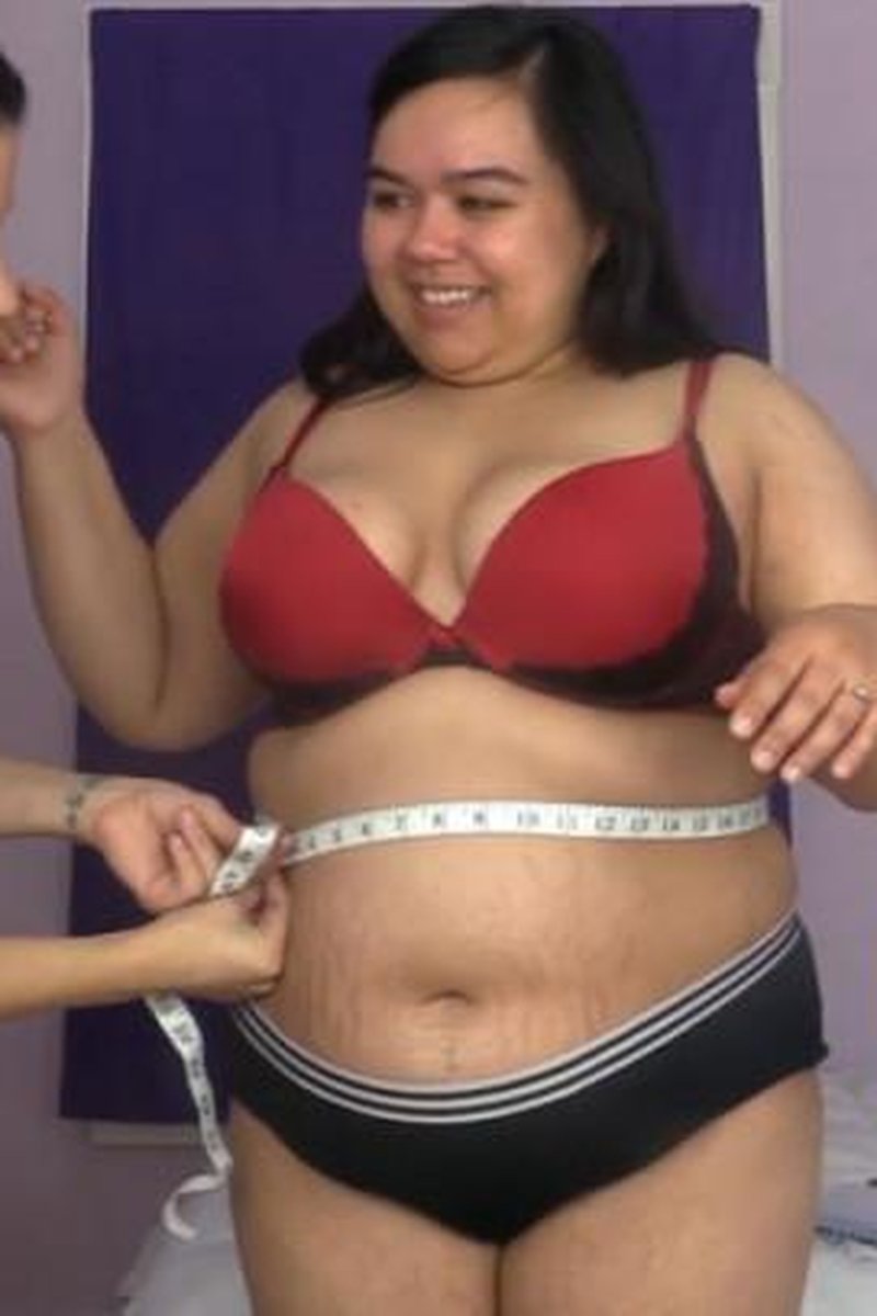 Body Part Comparison With Khlea Khaos - Screenshot 1 of 4 - BBW