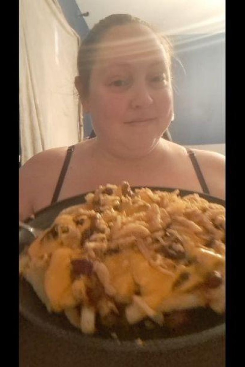 First Mukbang - Screenshot 1 of 4 - BBW