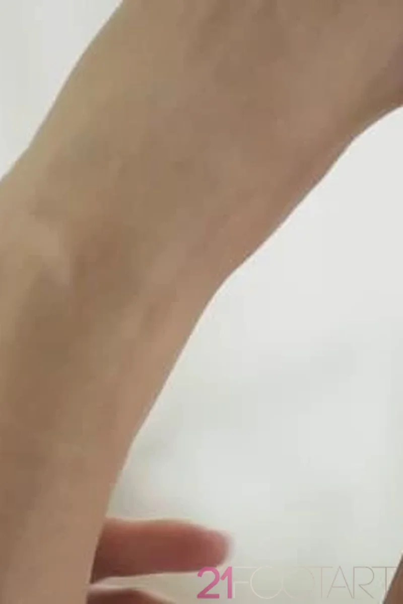 Toe Teasing - Screenshot 1 of 4 - Blowjob