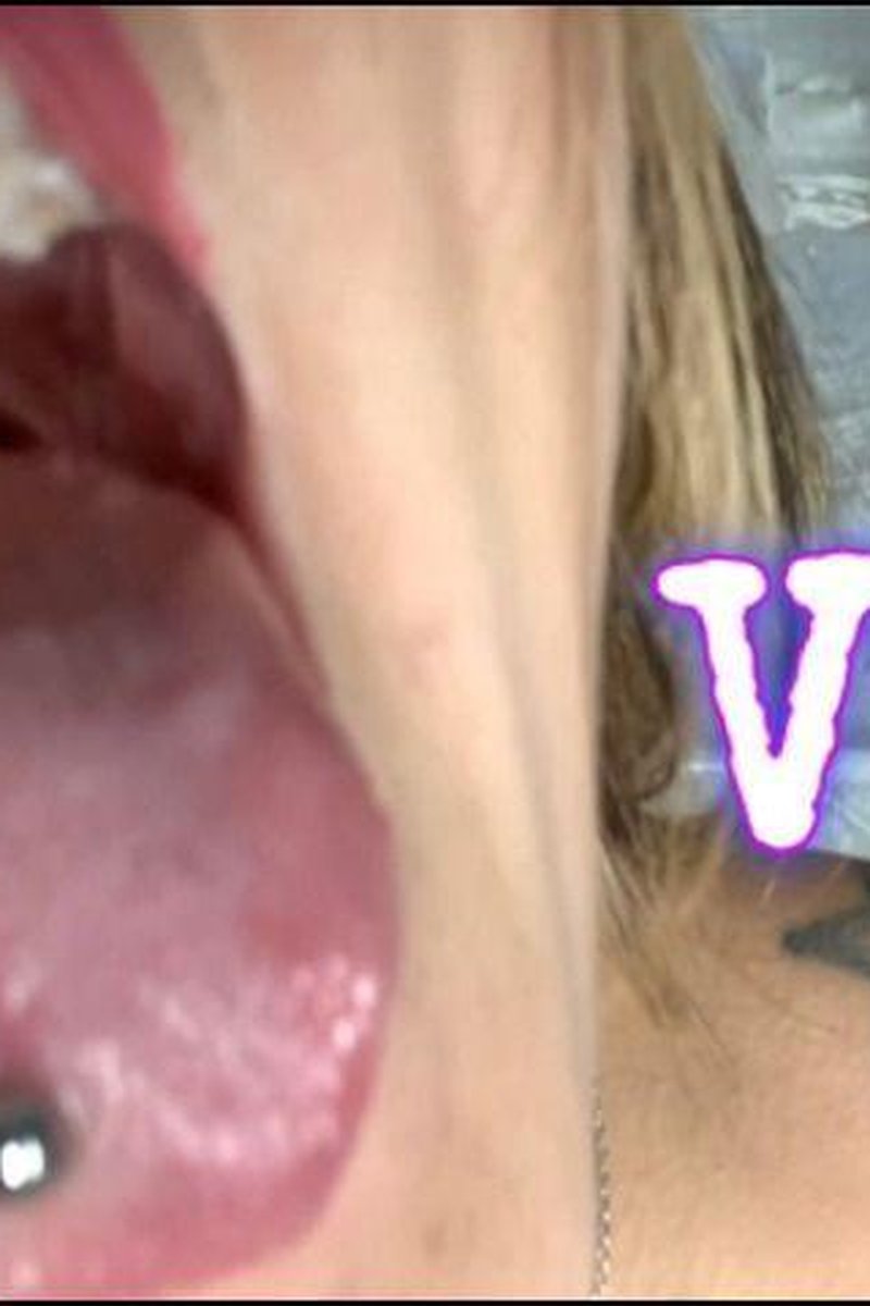 Truth Or Vore - Screenshot 1 of 4 - Ass To Mouth