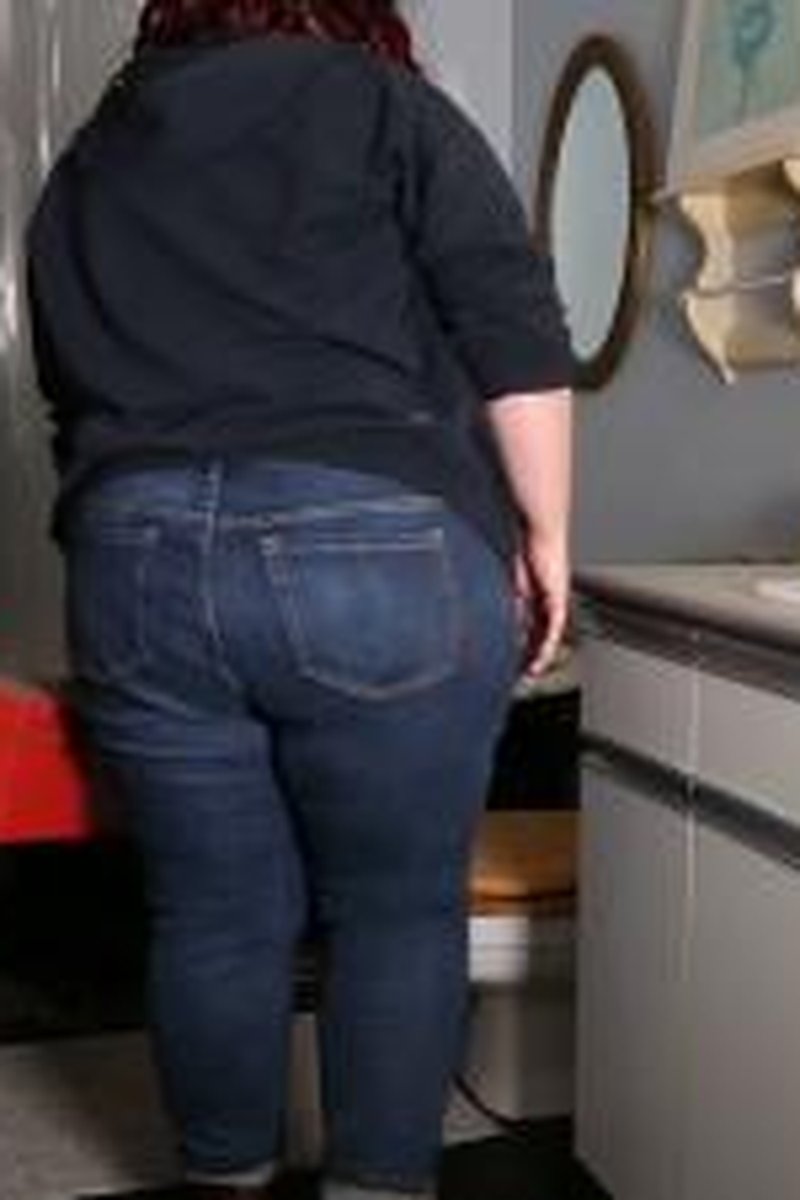 Clogged - Screenshot 1 of 4 - Ass Crack