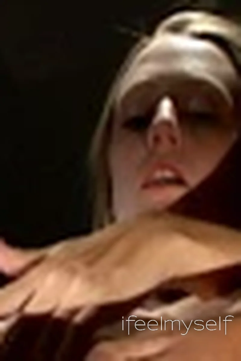 Icypole - Screenshot 1 of 4 - Blond Hair