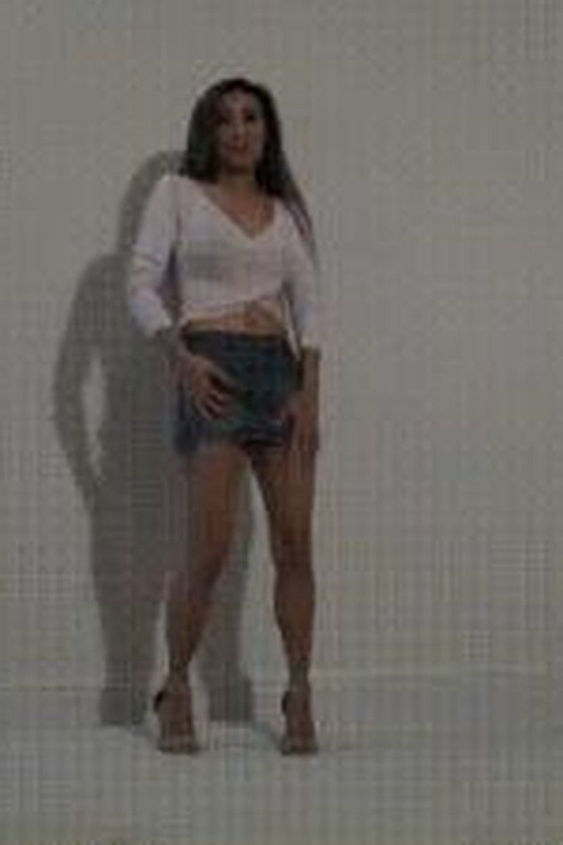 Legs On Display - Screenshot 1 of 4 - Bodybuilder